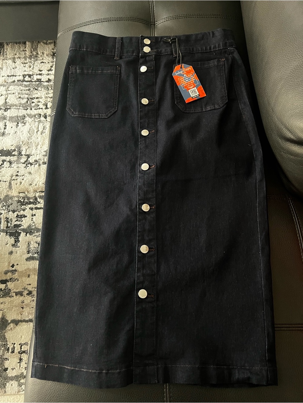 Alexis pencil skirt - Picture 2 of 5